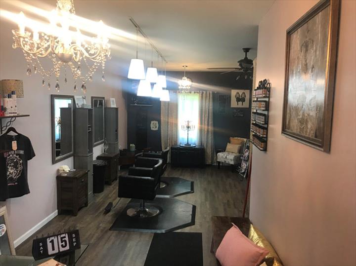 Liv's Hair Boutique Hair Salon Valparaiso, IN